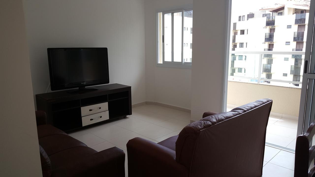 Condominio Newton Ximenes 30 Metros Da Praia Ubatuba Exterior photo